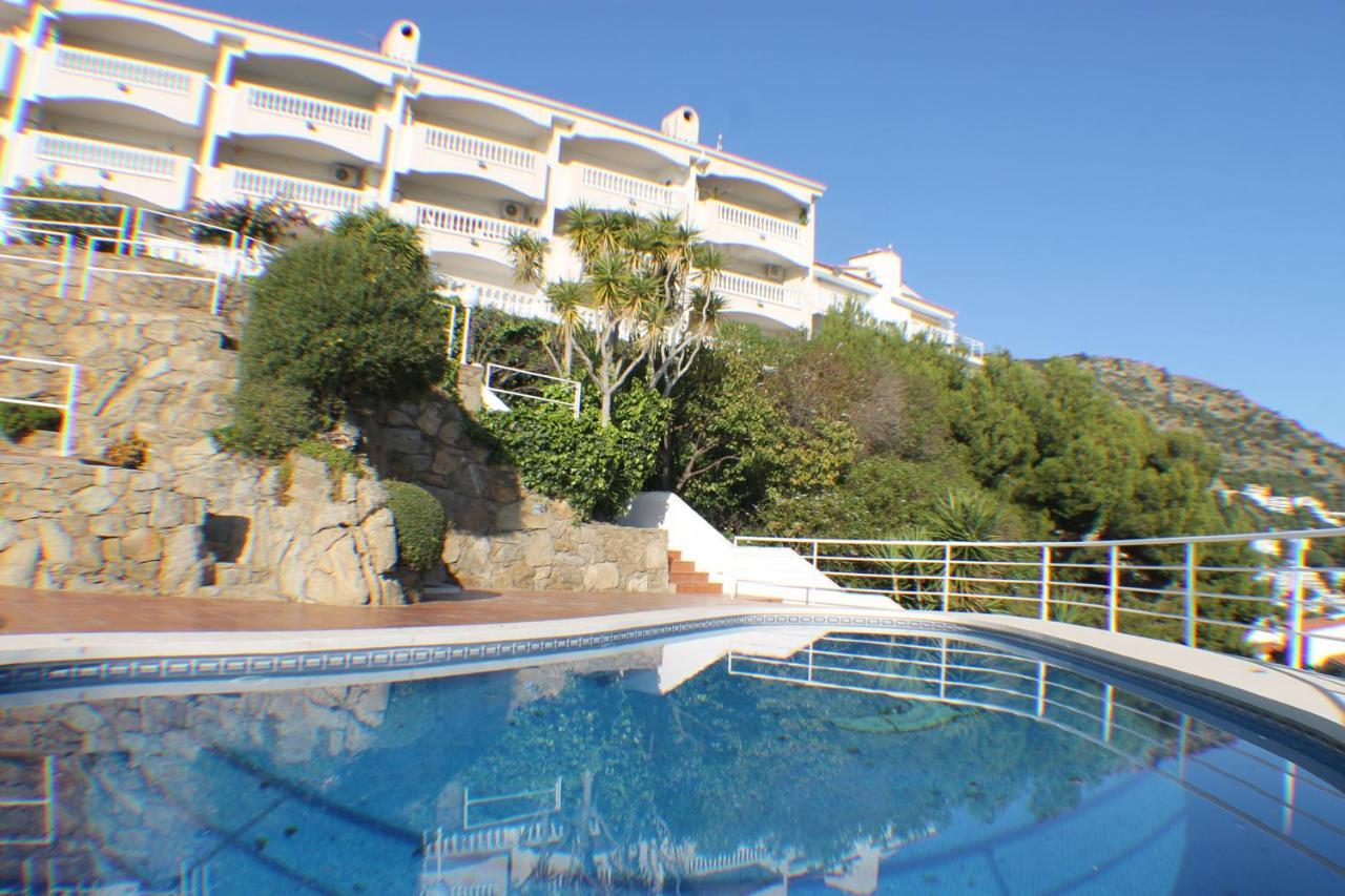 Agi Bella Panoramica Apartment Roses Exterior photo
